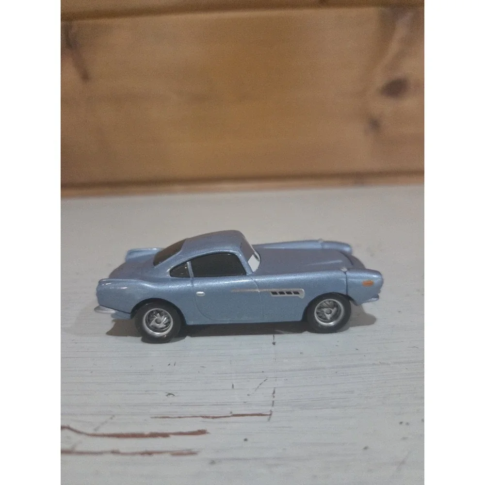 Finn McMissile - Disney Pixar Cars 2 Mattel Diecast car 314 FMCM - 3.5